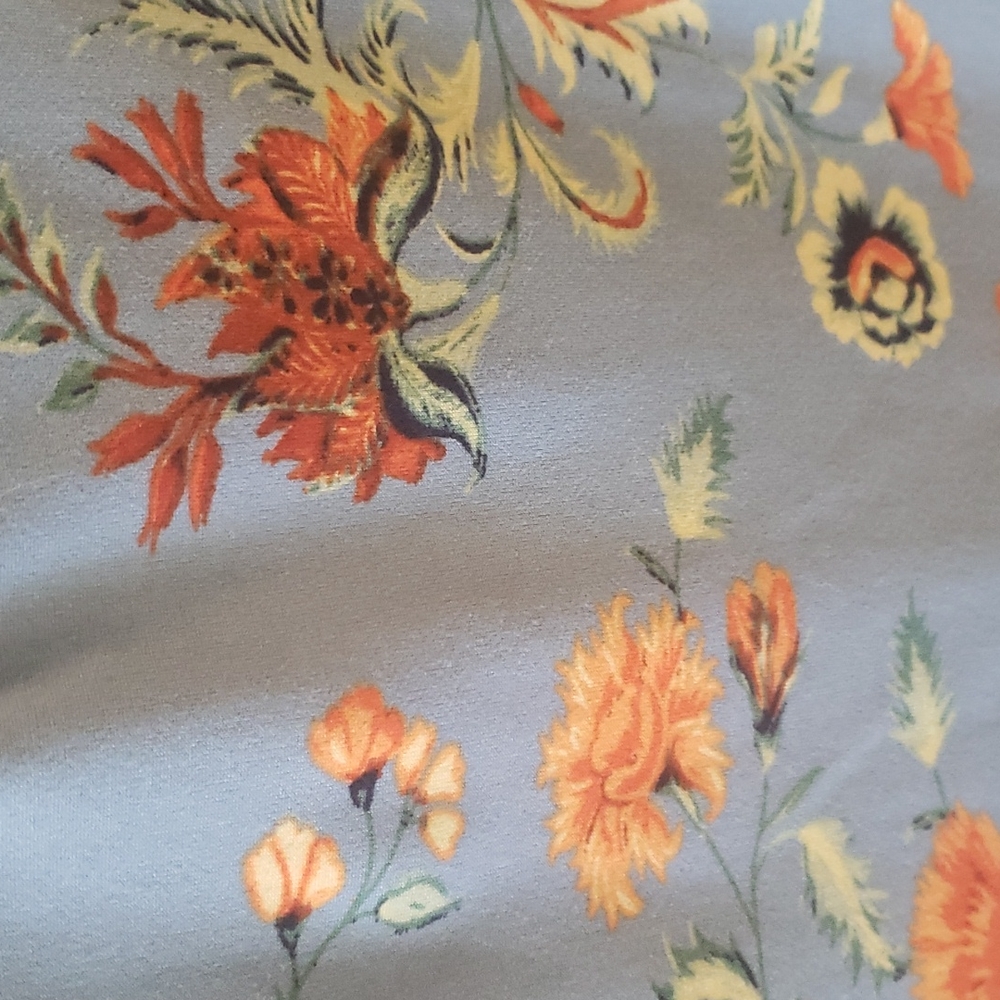 Dress - Picture 4 of 5
